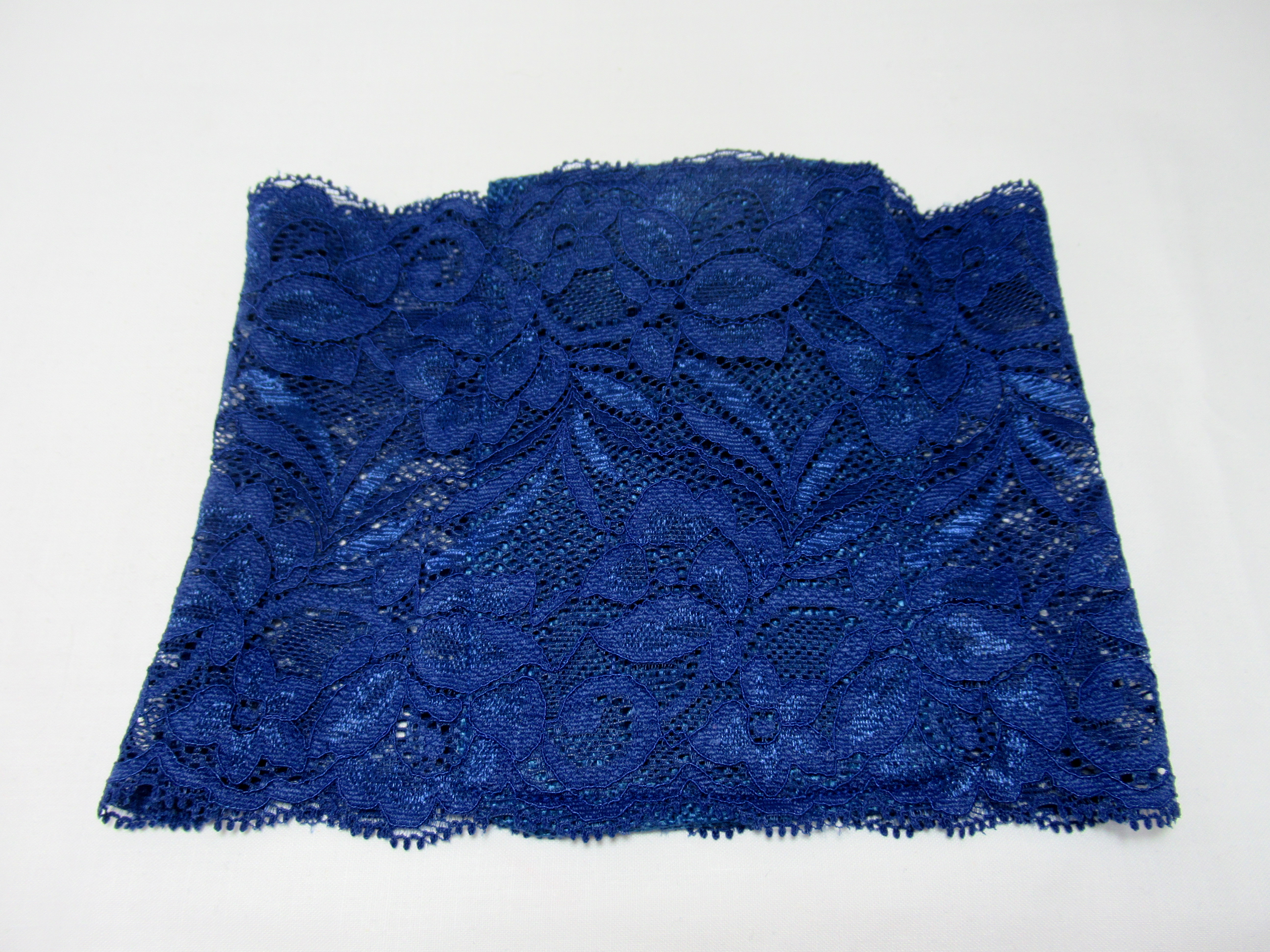 Lace Pocket Garter. Hands Free Pocket Pouch Garter. GracefulGarters