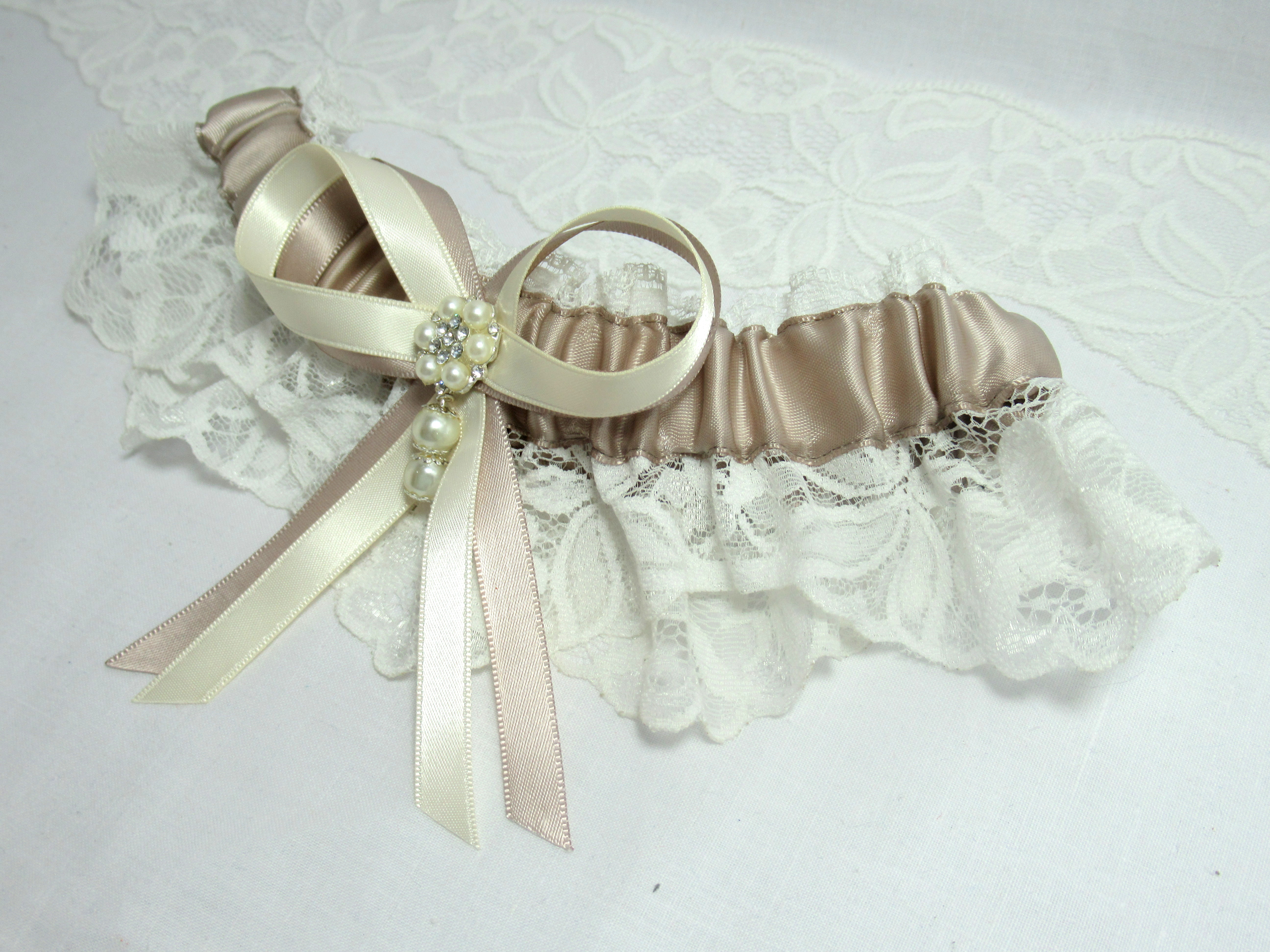 Vintage Inspired Pearl And Diamante Bridal Wedding Garter ...